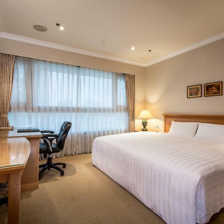 Formosa Corridor Hotel Taichung Exterior photo